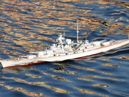 Bancroft Bismarck 1 200 Scale 1250mm (49 ) German Battleship - RTR For Sale